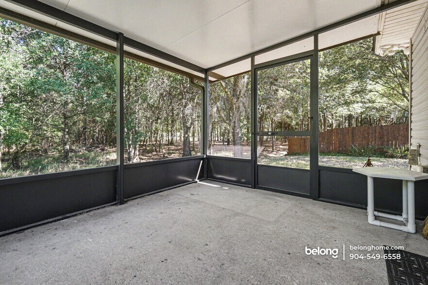 Building Photo - 15763 Twin Creek Dr