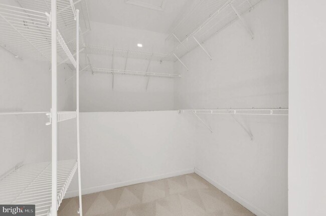 Building Photo - 19005 Gallop Dr