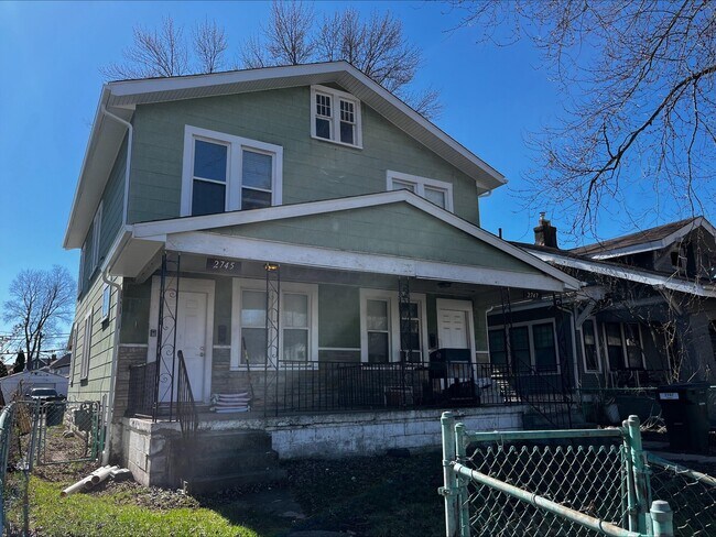 Building Photo - 2745 Steele Ave