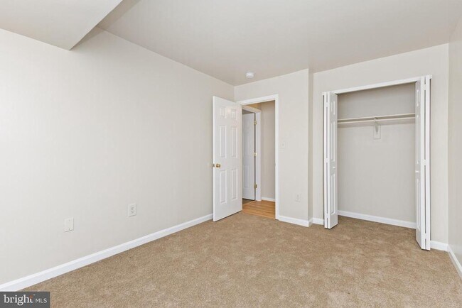 Building Photo - 5009 D St SE