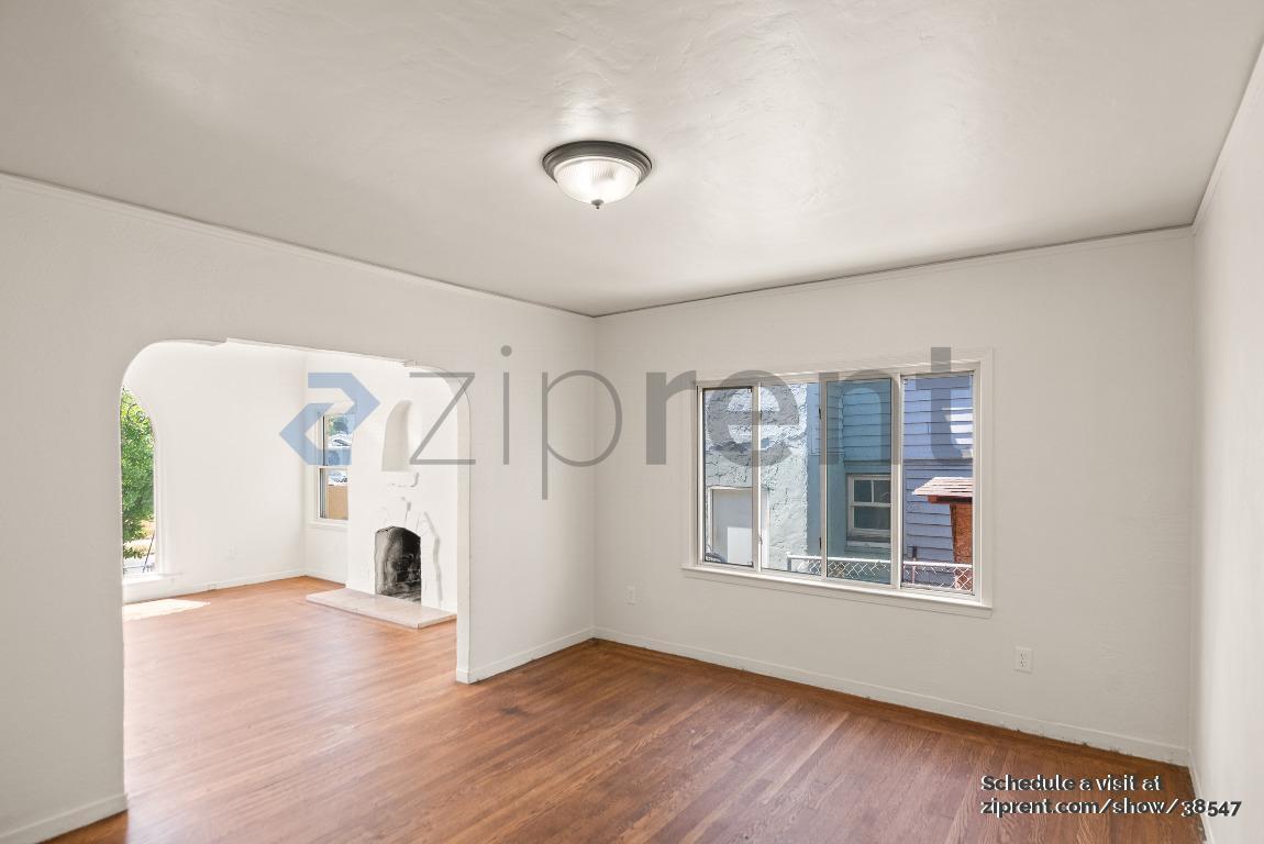 Building Photo - 2107 69th Ave