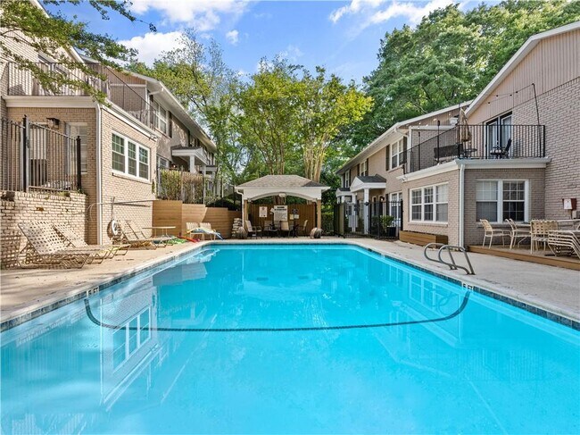 Building Photo - 2232 Dunseath Ave NW