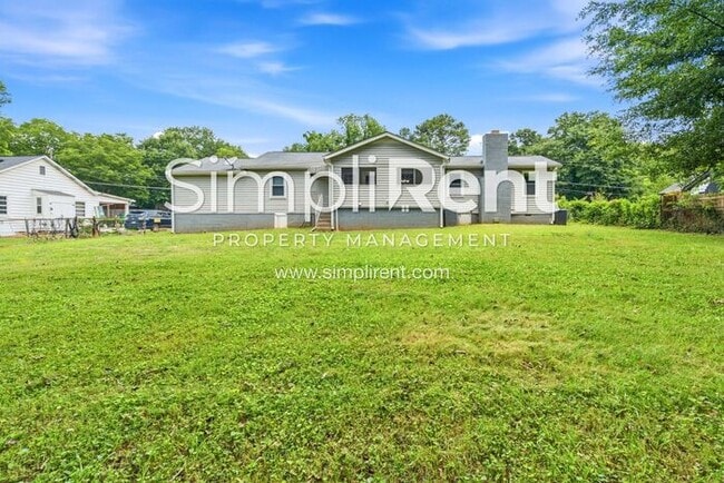 Building Photo - *First Month's Rent Free w/ a 13 month Lease*