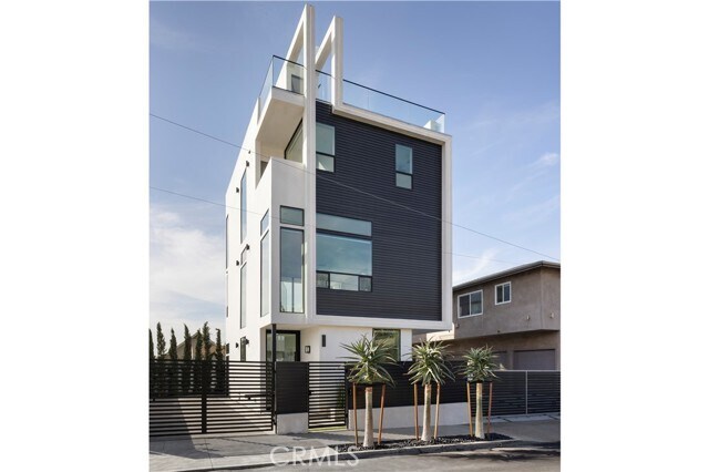 Building Photo - 3620 Ellsworth St