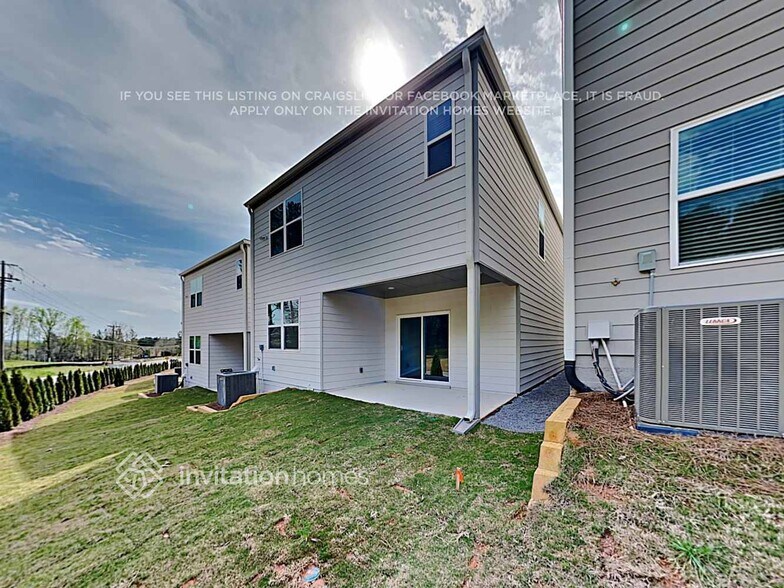 Building Photo - 121 Webster Cir