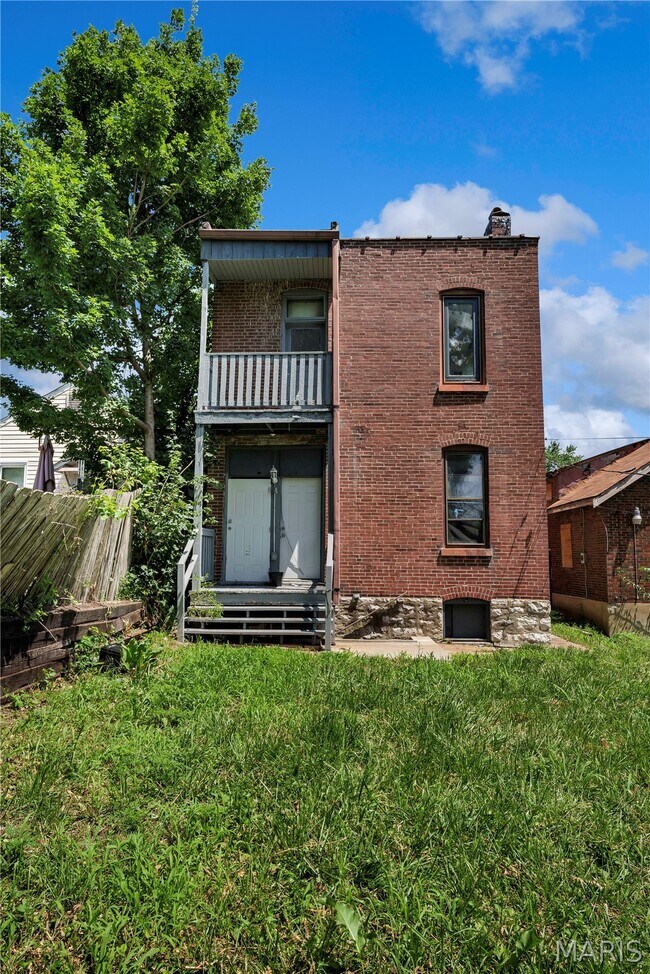 Building Photo - 824 Canaan Ave