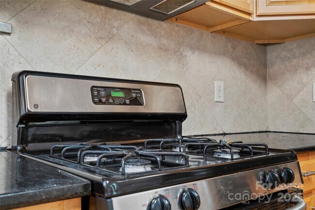 Building Photo - 1201 Allen St