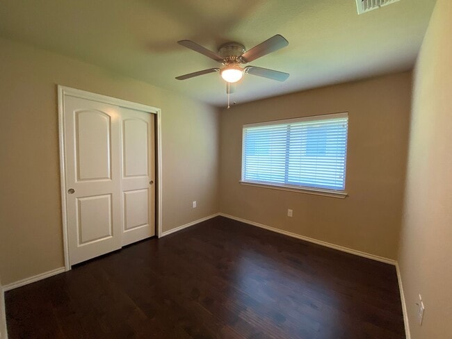 Building Photo - 27039 Trinity Bend