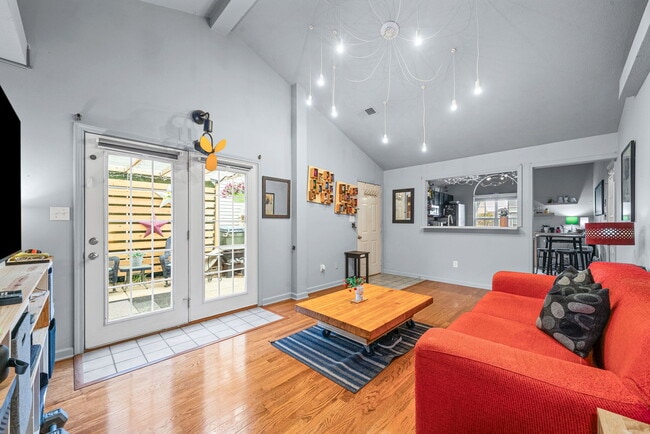 Building Photo - 302 Northwind Dr