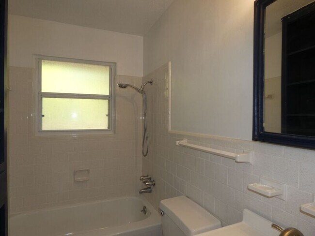 Building Photo - 3460 Rothschild Dr