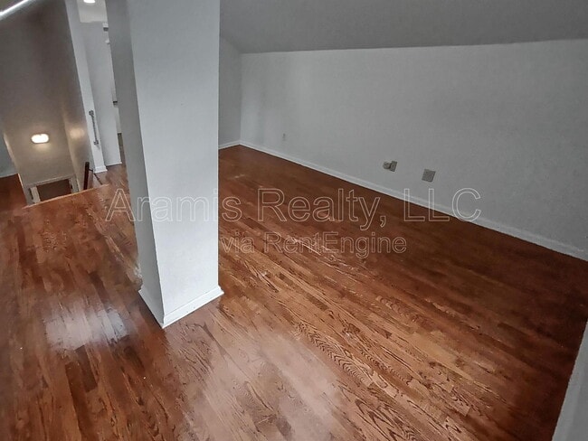 Building Photo - 1457 Clairmont Rd