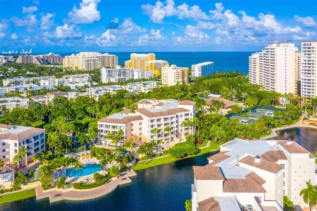 Building Photo - 715 Crandon Blvd