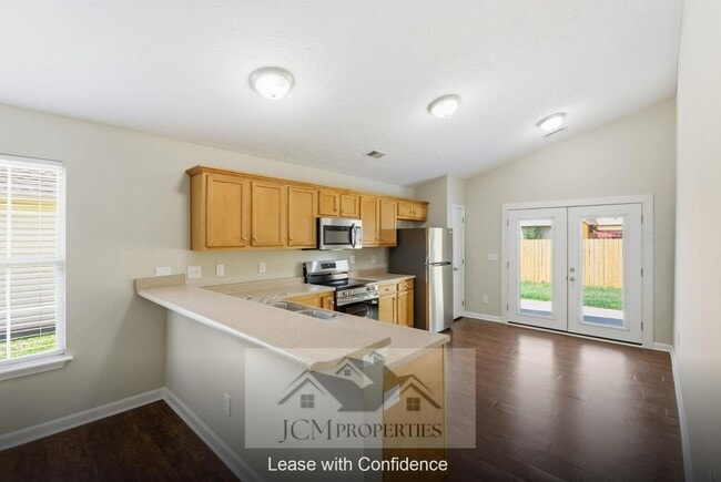 Building Photo - 2001 Polk Ln