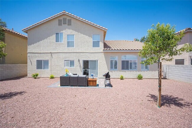Primary Photo - 9448 Lugo St