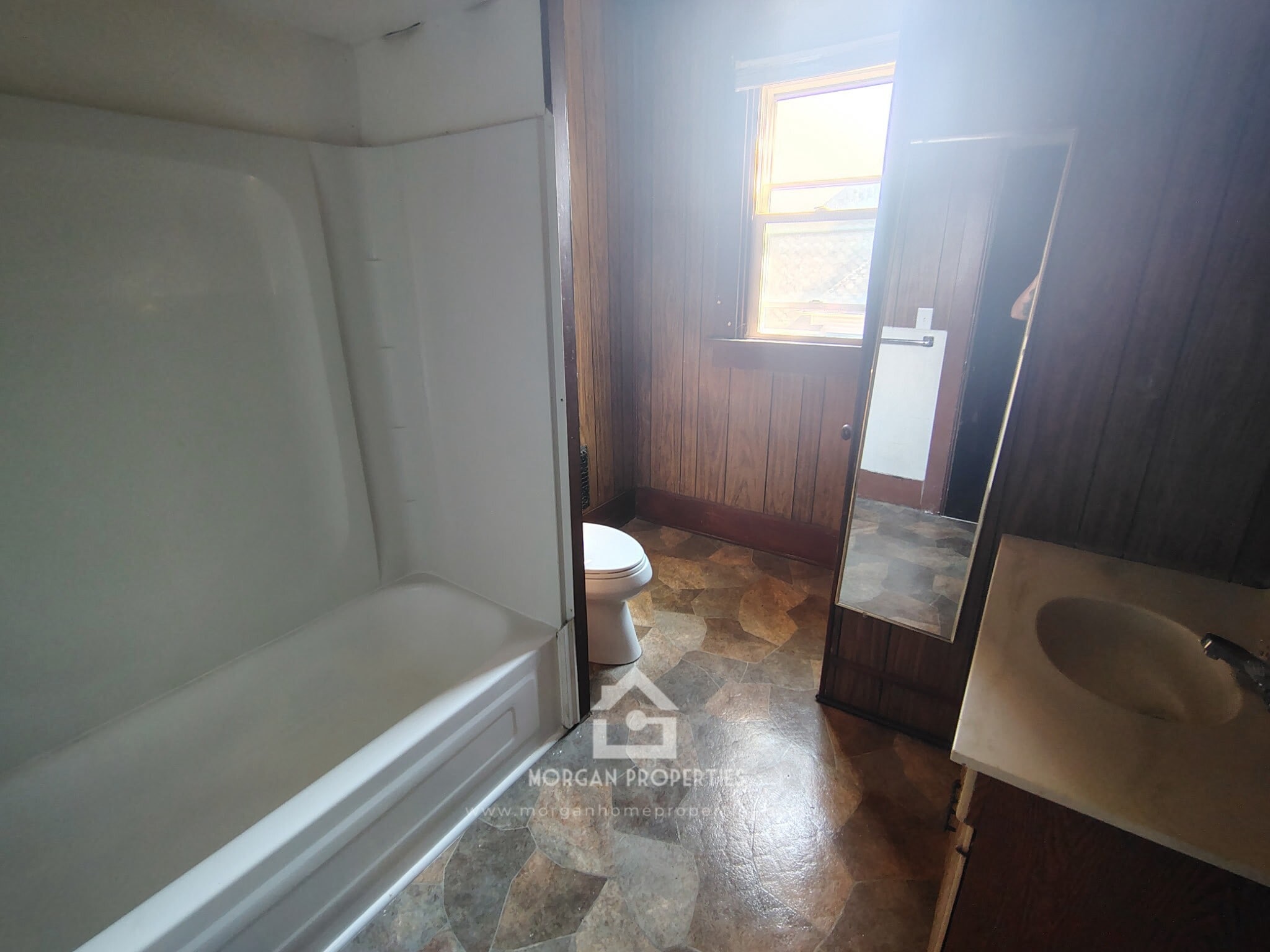 Building Photo - 902 S Anderson St