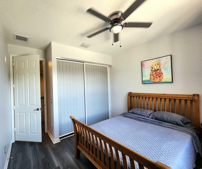 Building Photo - 2247 SW Cape Cod Dr