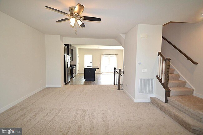 Building Photo - 11328 Willow Green Cir