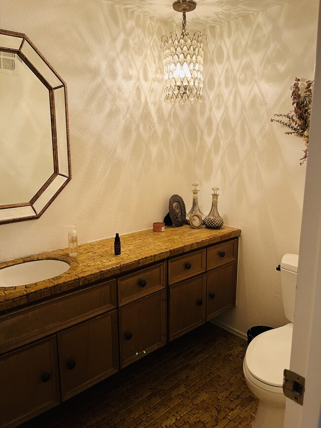 Building Photo - 4511 Collwood Ln