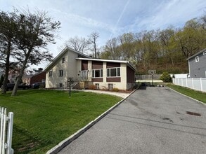 Building Photo - Spacious 5-Bedroom Home with Modern Features