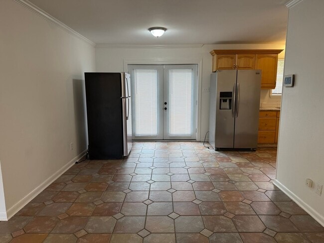 Building Photo - 1821 S Brookwood Dr