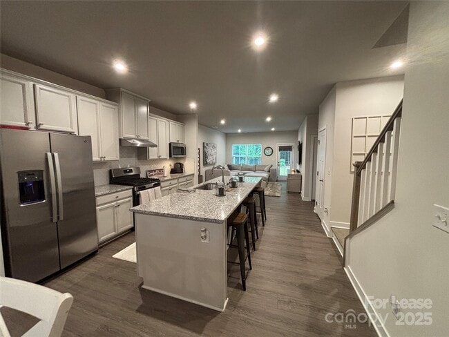 Building Photo - 6341 Ashton Pk Dr
