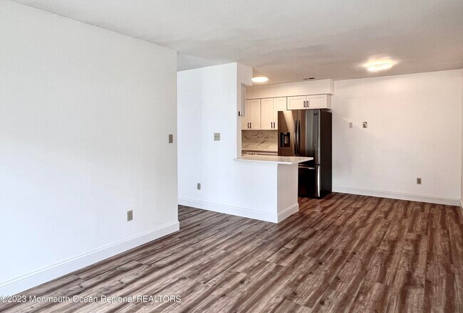 Building Photo - 1133 Roseberry Ct