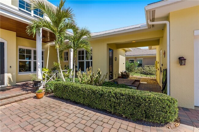 Building Photo - 7634 S Polo Grounds Ln