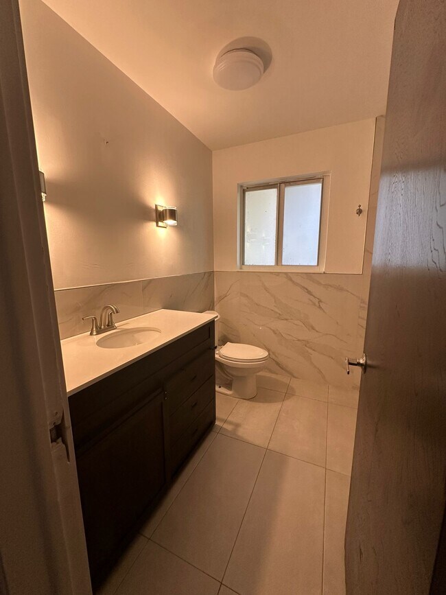 Building Photo - 4407 Arthur St