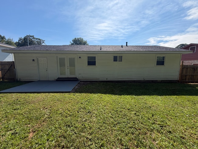 Building Photo - 3BR/2BA Huntsville Rental with 1-Car Garage, Hardwood Flooring & Fenced Yard