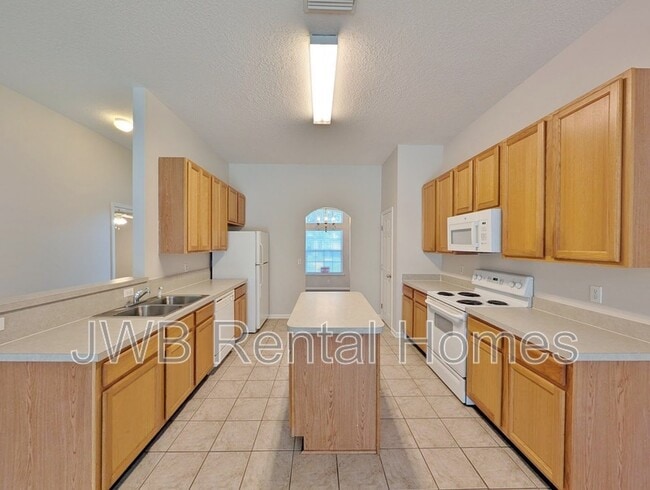 Building Photo - 9240 Hawks Haven Ct
