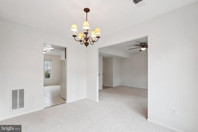 Building Photo - 5450 Lighthouse Ln