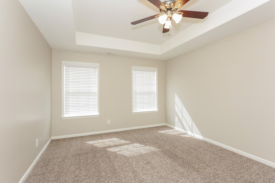 Building Photo - 11428 Lamoille Ln