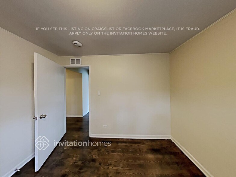 Building Photo - 9141 Menard Ave