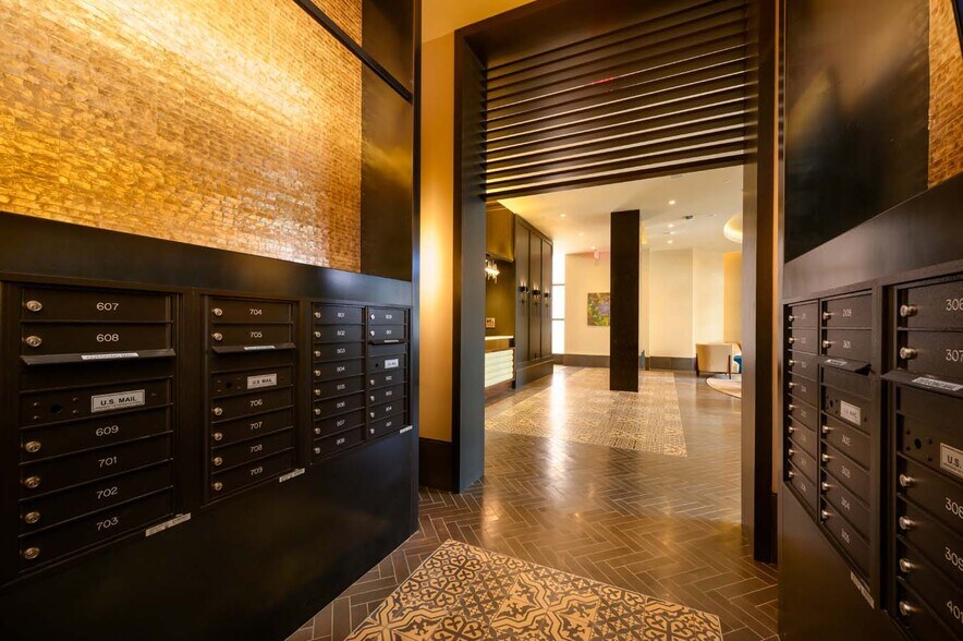 Building Photo - 810 O St NW