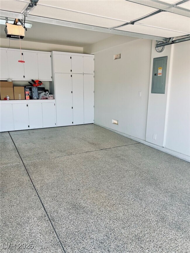 Building Photo - 2192 Canyonville Dr