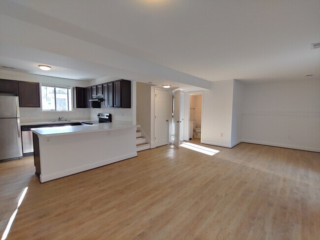 Building Photo - 240 Ternwing Dr