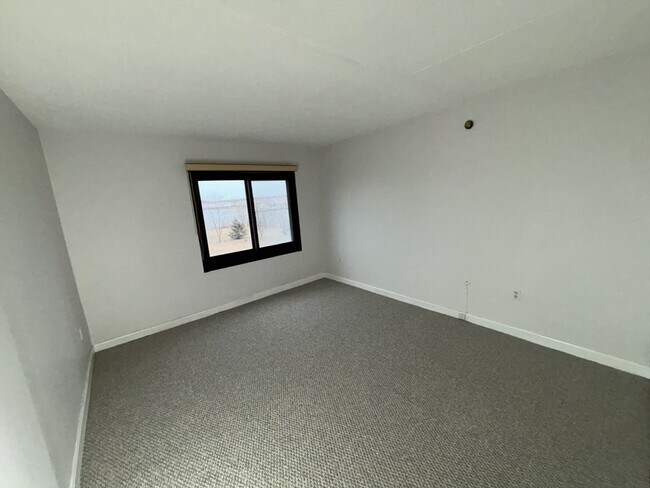 Building Photo - 73 Broad Reach