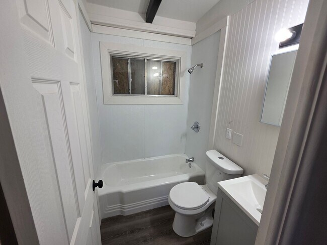 Building Photo - LIMITED TIME**1/2 OFF DEPOSIT**