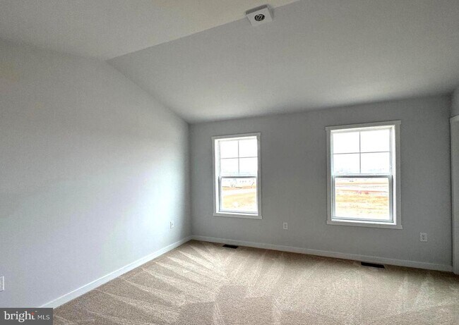 Building Photo - 140 Olga Dr