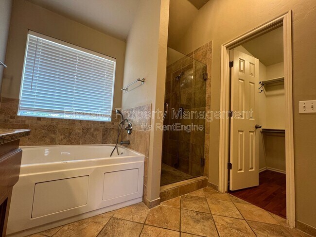 Building Photo - 1709 Del Simmons Dr