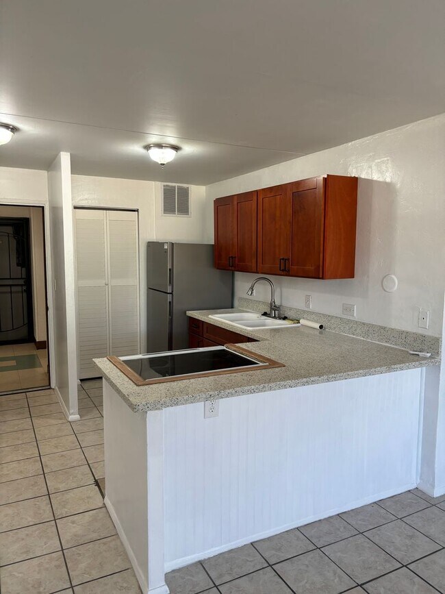 Building Photo - Harbor Lights D111 – Prime Kahului Rental ...