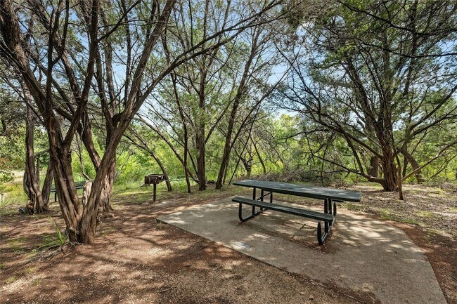 Building Photo - 363 Fantail Loop