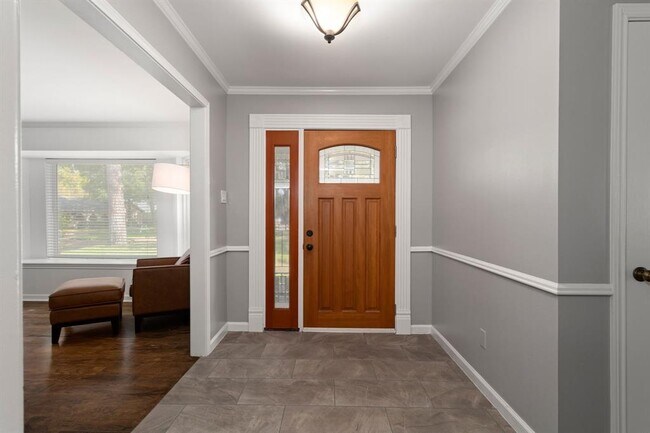 Building Photo - 11433 Ash Creek Dr