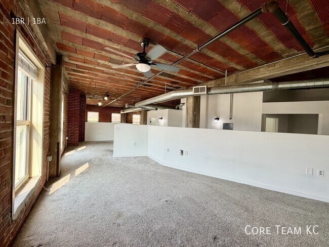 Building Photo - 204 Walnut St