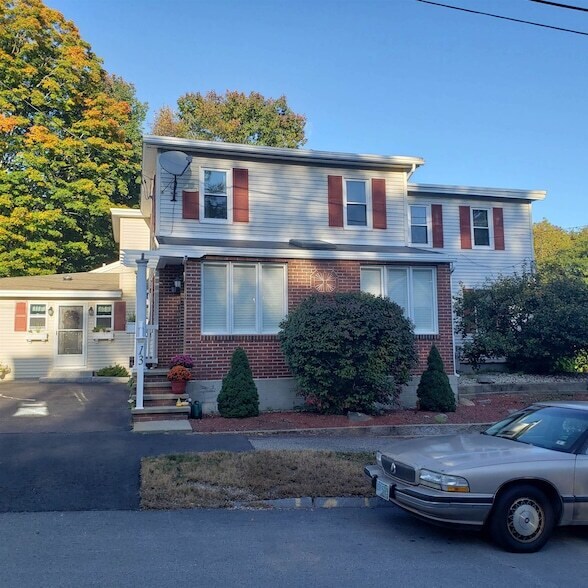 Building Photo - 13 Rogers St