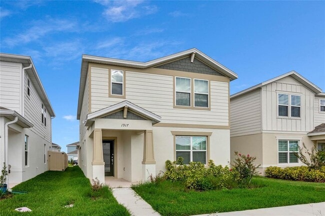 Building Photo - 1917 Summer Serenity Dr