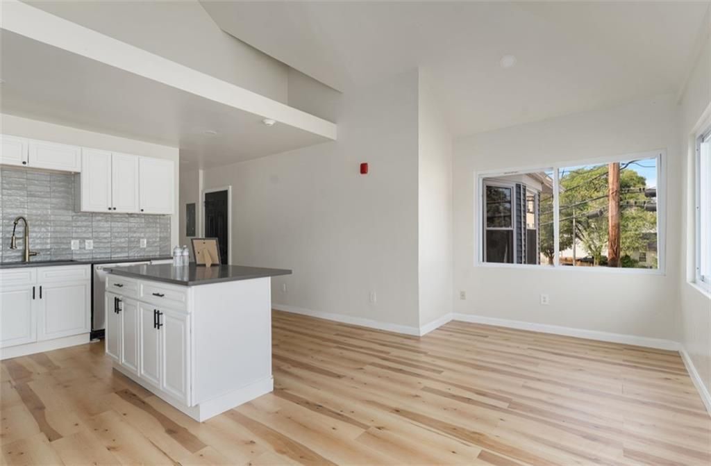 Building Photo - 460 Smithfield Ave