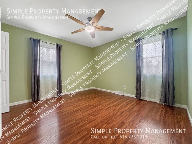 Building Photo - 5352 Queensbury Dr SE