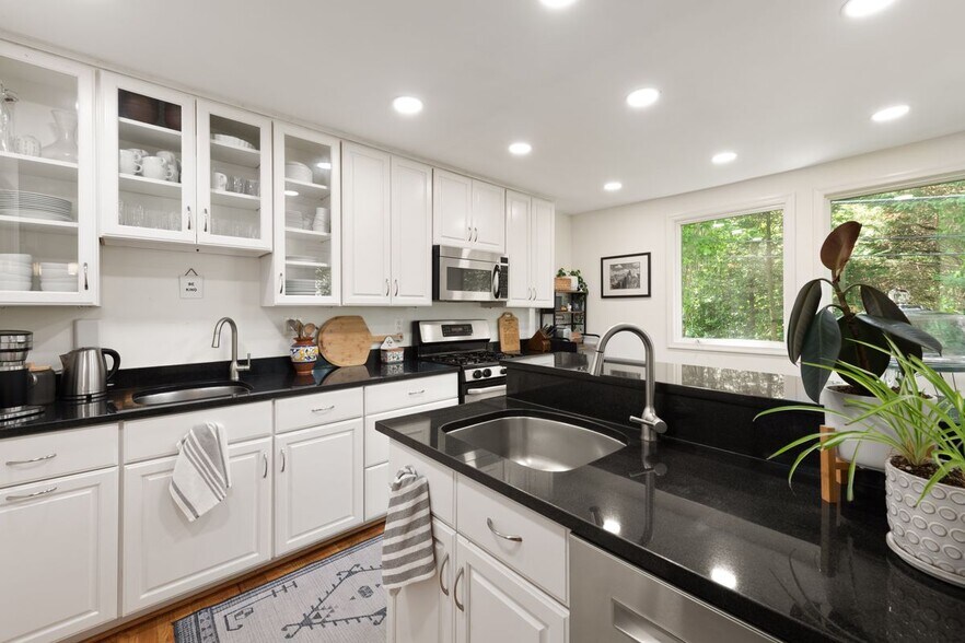 Building Photo - 3812 47th St NW