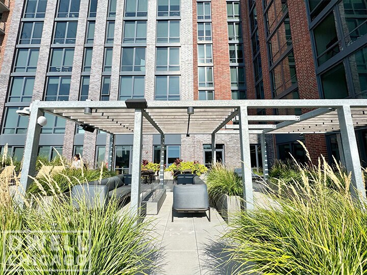 Building Photo - 710 N Aberdeen St